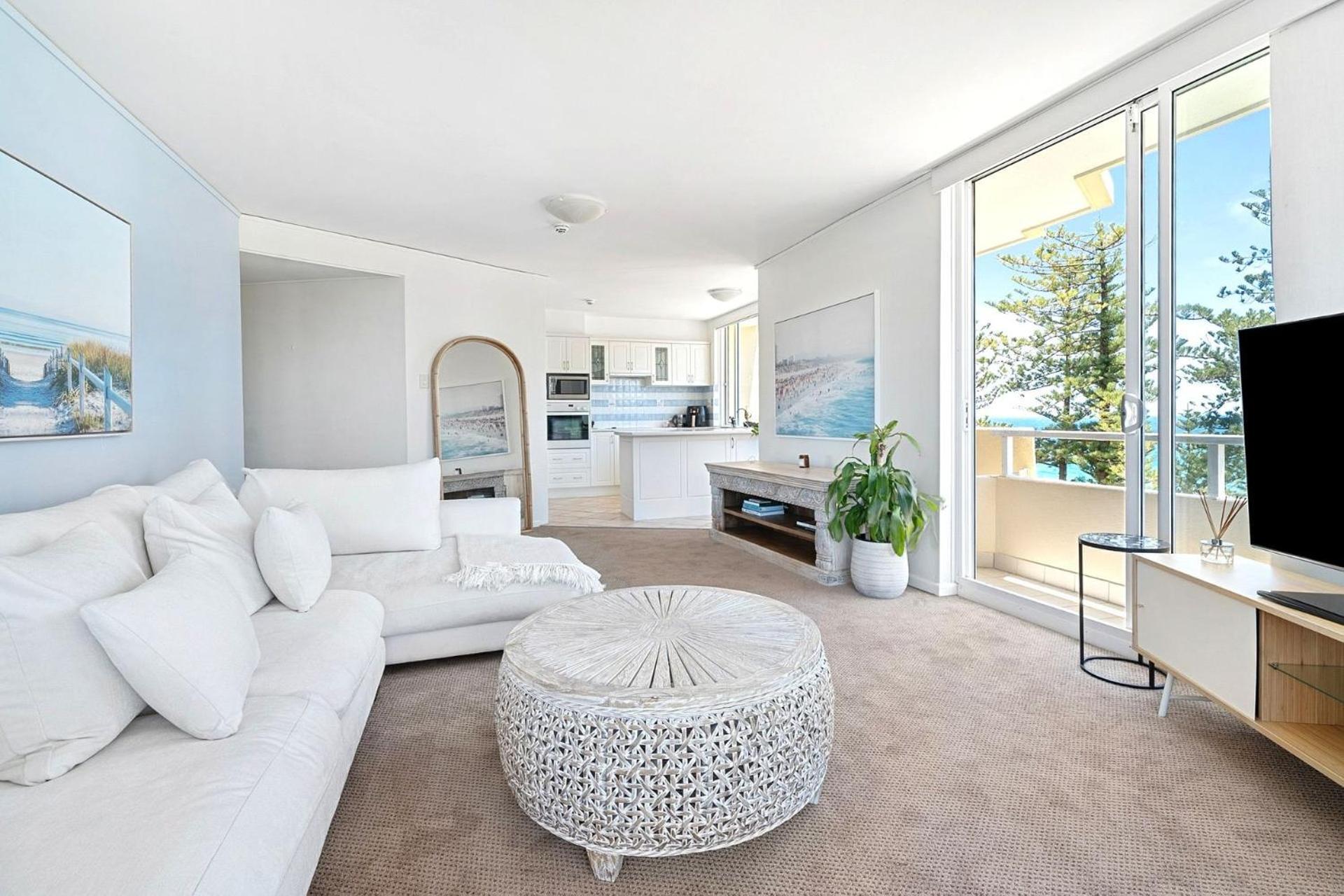 Oceanfront Serenity Amazing Views To Manly Apartment Sydney